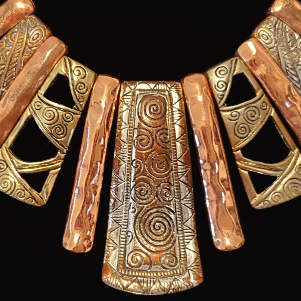 BOHEMIAN NECKLACE